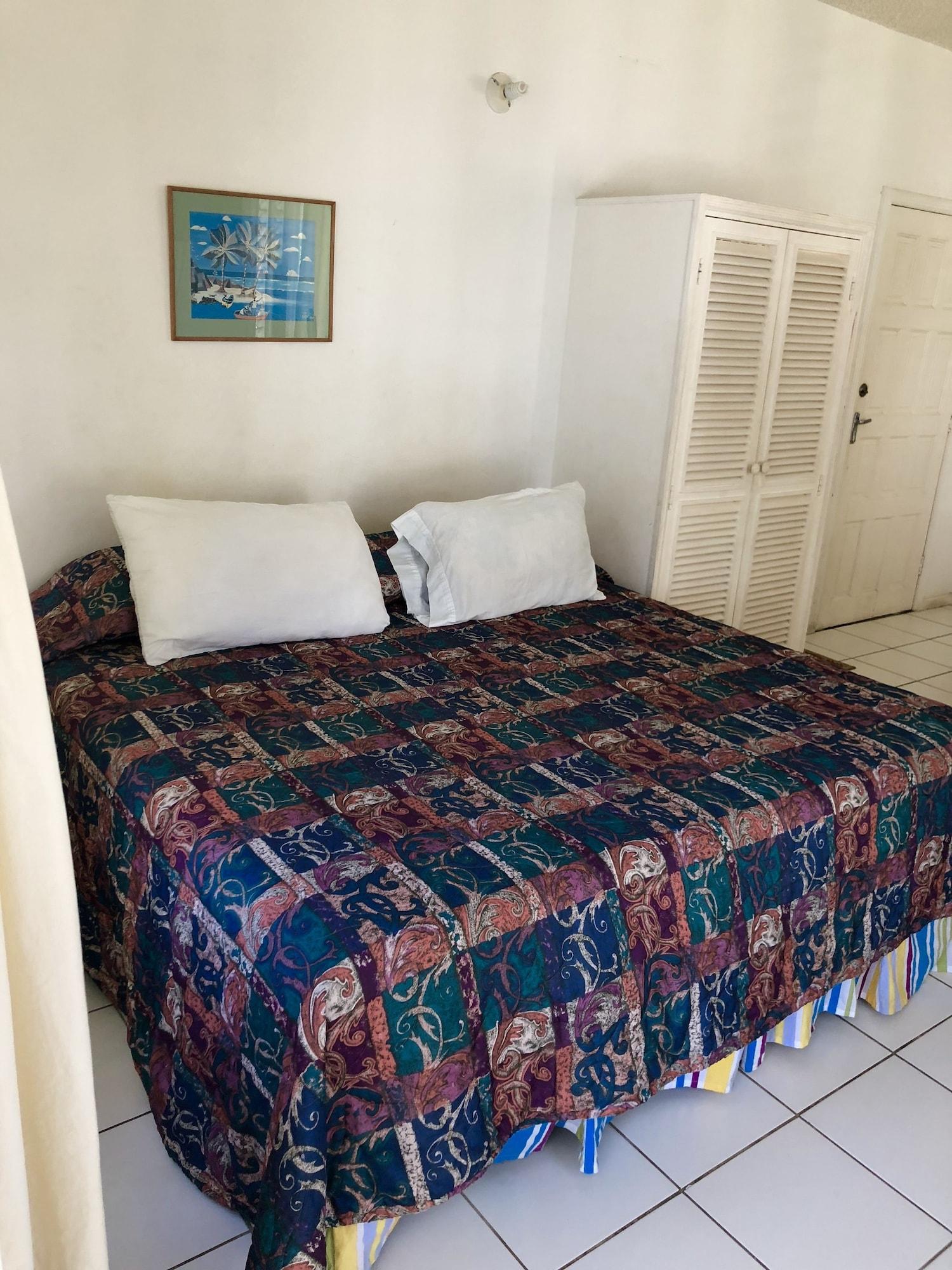 Skycastles Condominiums Ocho Rios Esterno foto