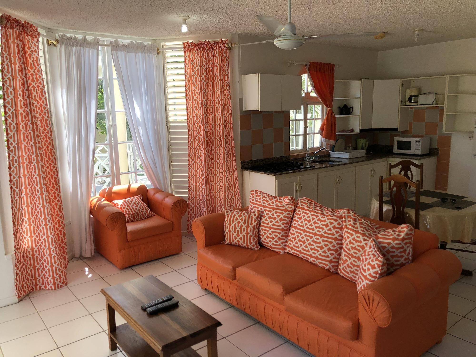Skycastles Condominiums Ocho Rios Esterno foto