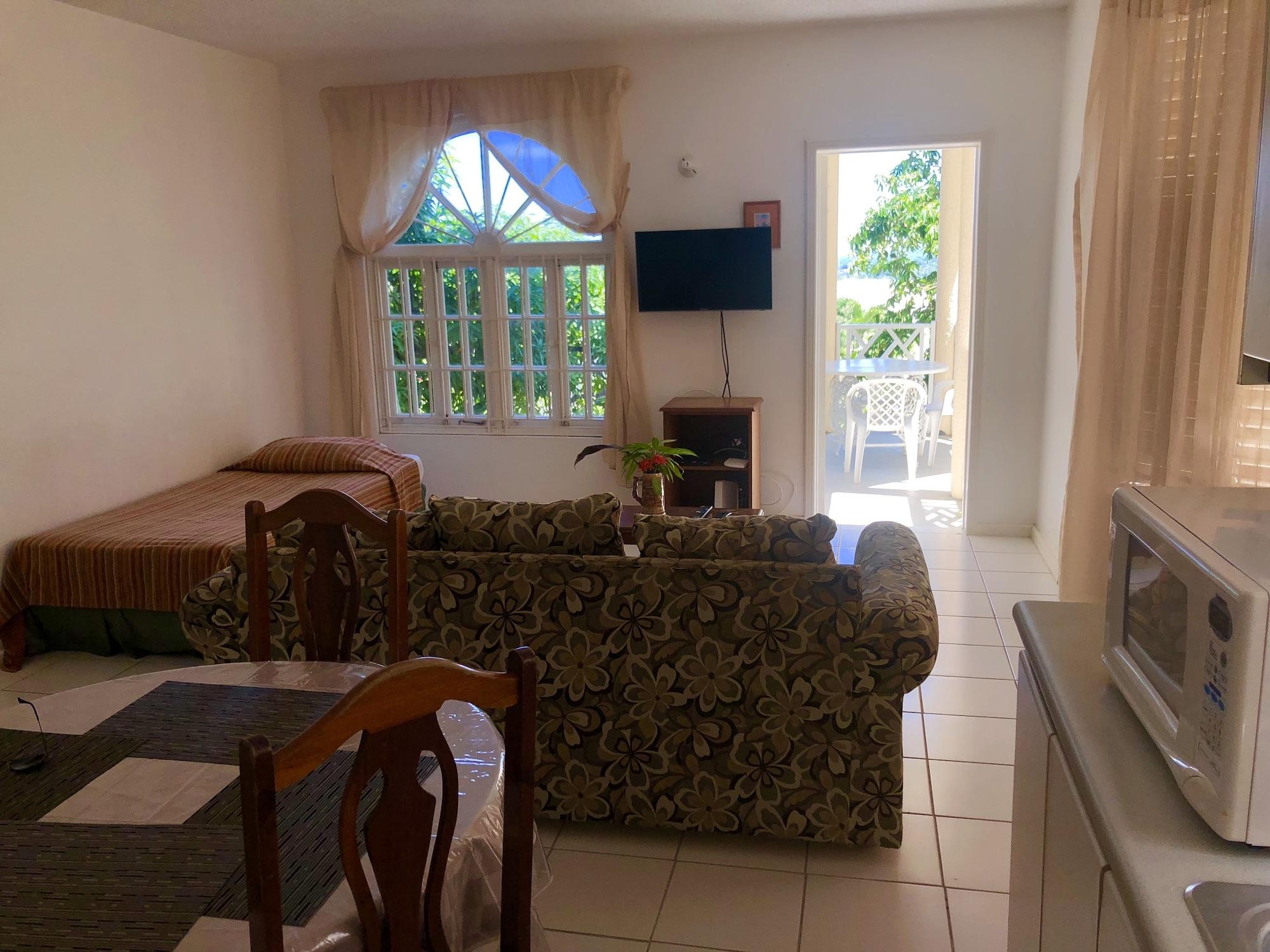 Skycastles Condominiums Ocho Rios Esterno foto