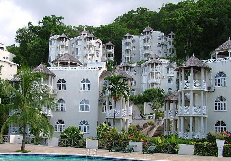 Skycastles Condominiums Ocho Rios Esterno foto